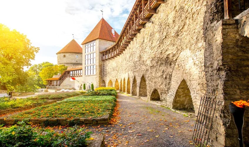 FLEX BALTICS with Turkish Airlines, 7 Nights, photo 1